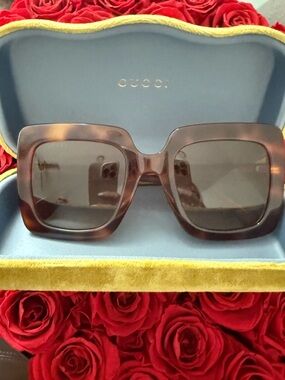Gucci Oversized POP WEB Square Tortoiseshell Sunglasses in Brown